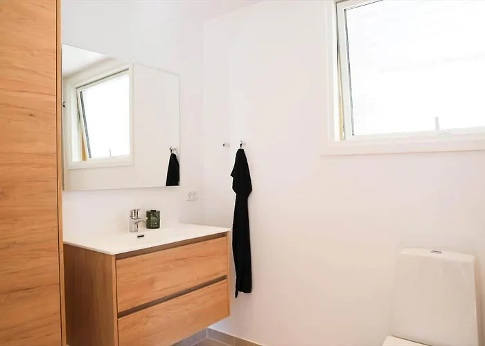 16600-1-farevejle-brombaervej-6 * Фаревейле