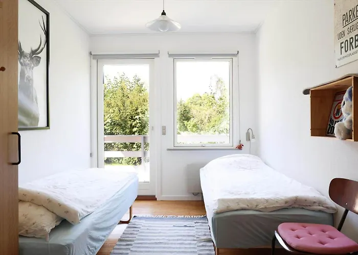 16600-1-farevejle-brombaervej-6 Дом отдыха